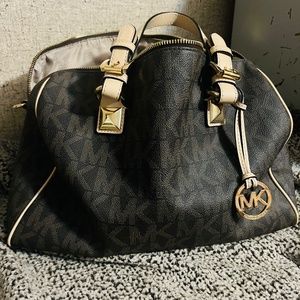Michael Kors Grayson duffle satchel bag